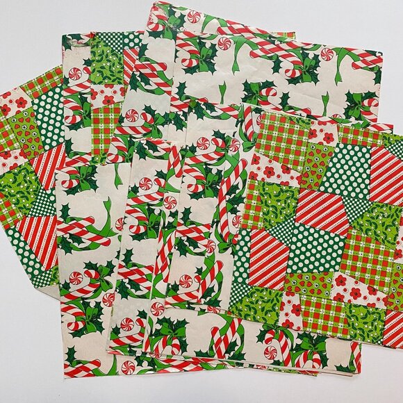 Vintage Christmas Gift Wrap Paper Paper Ephemera 70s 80s - Picture 3 of 4